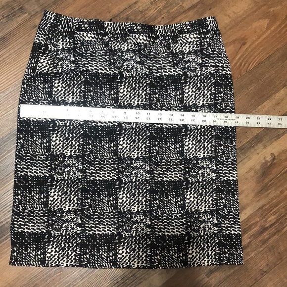 Grace Elements skirt - Picture 2 of 6